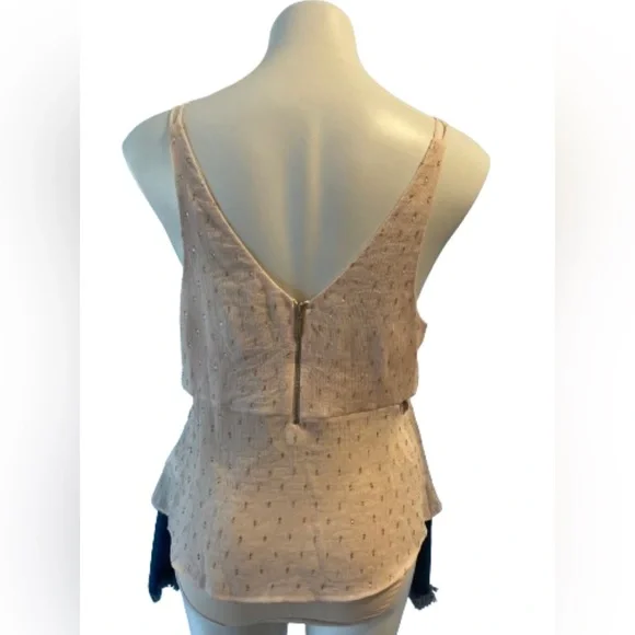 Express Women's Sleeveless Loose V-Neck Asymmetrical Top - Picture 5 of 10